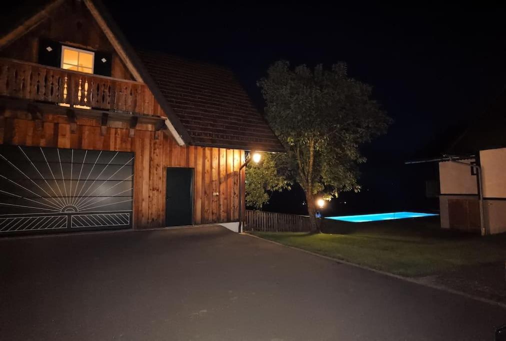 Chalet-Suedsteiermark - Traumhafte Aussicht, Infinity Pool, Privatsphaere, Klima Und De-Luxe Ausstattung Schwanberg Bagian luar foto